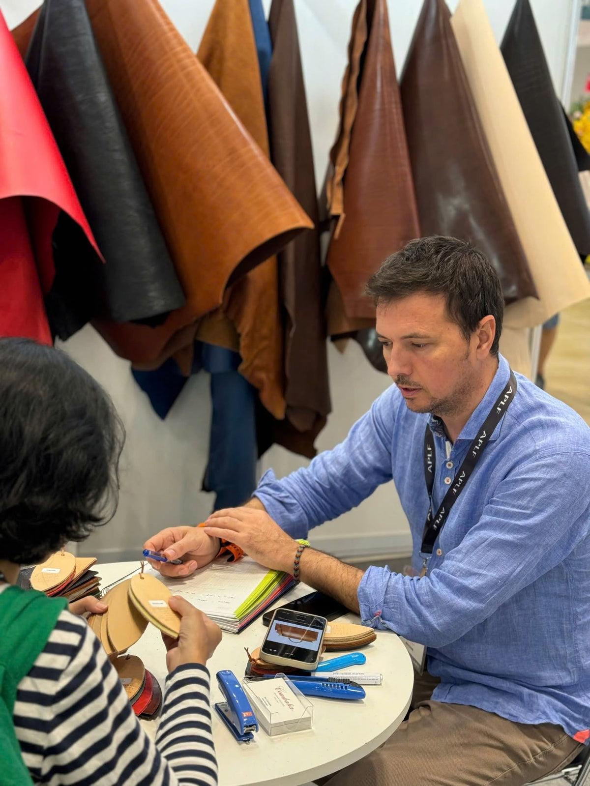 Gallery de Neyuh at an international trade fair