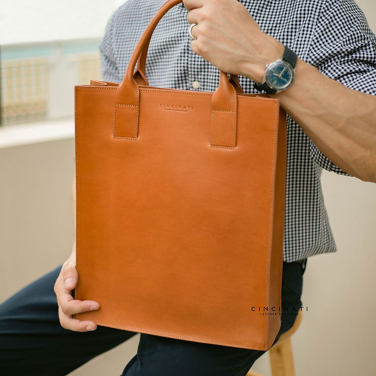 Impress Your Clients with Luxury Leather Gifts