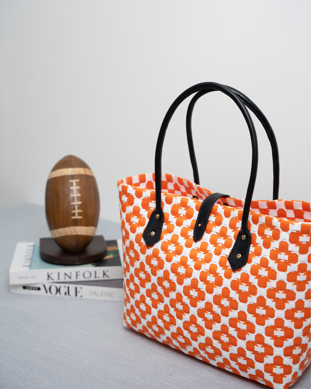 HANDWOVEN BEACH TOTE BAG WITH LEATHER HANDLE