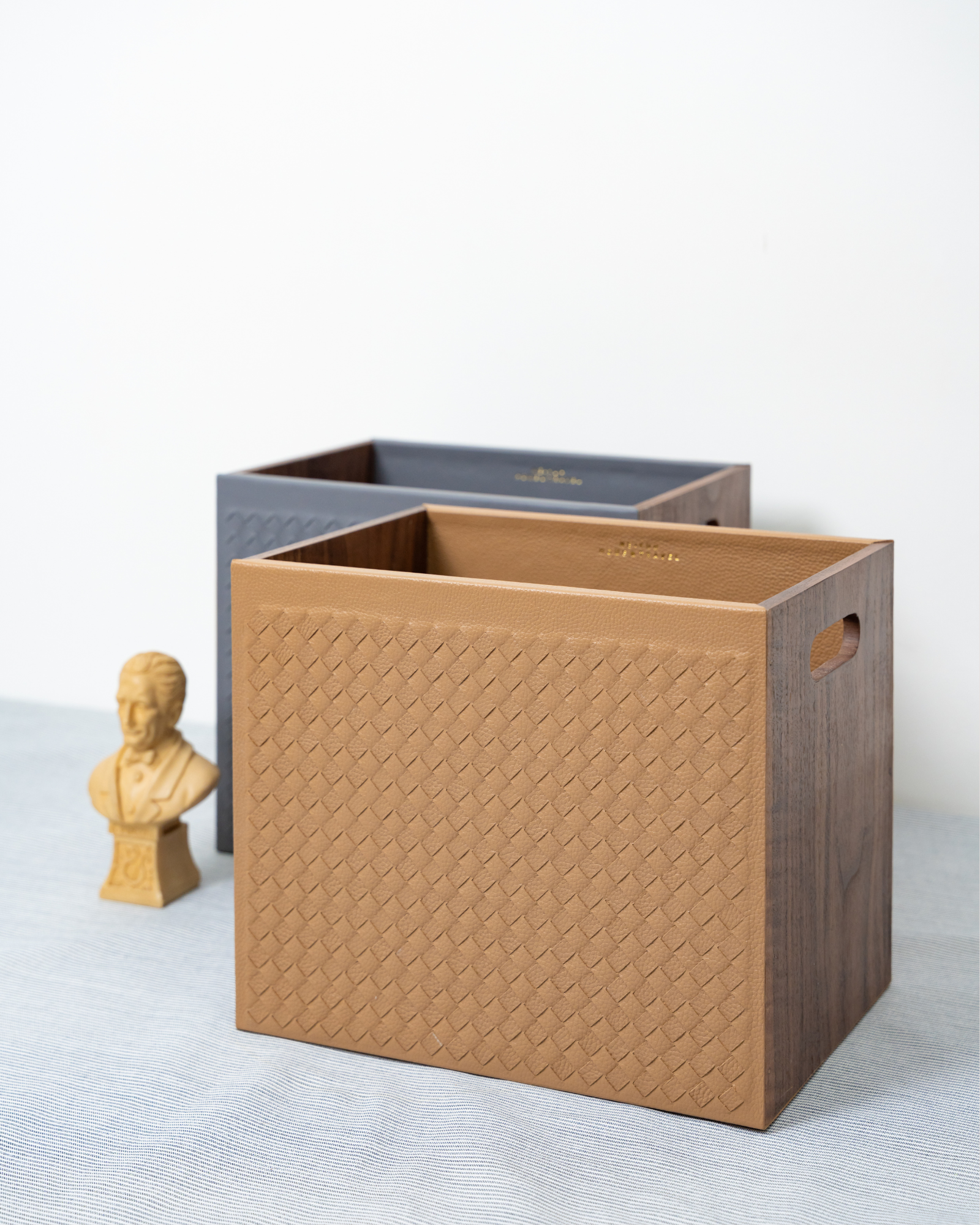 HANDCRAFTED LEATHER MAGAZINE BASKET