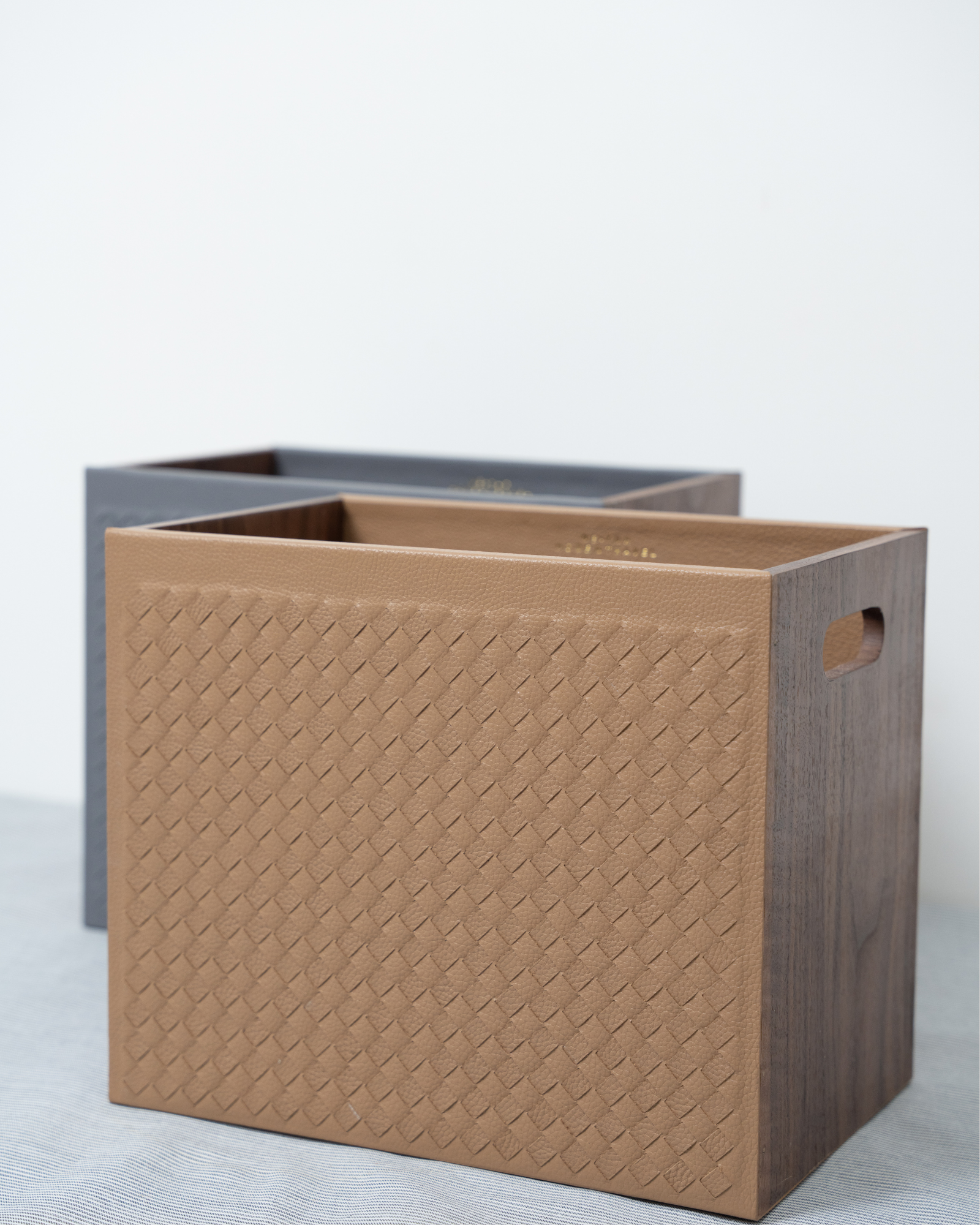 HANDCRAFTED LEATHER MAGAZINE BASKET