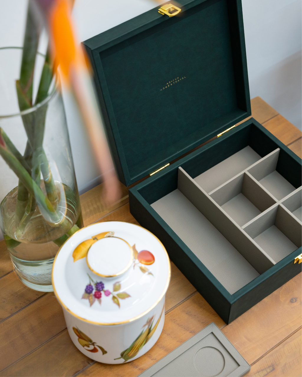 HANDCRAFTED LEATHER TEA & COFFEE BOX WITH SMOOTH LID