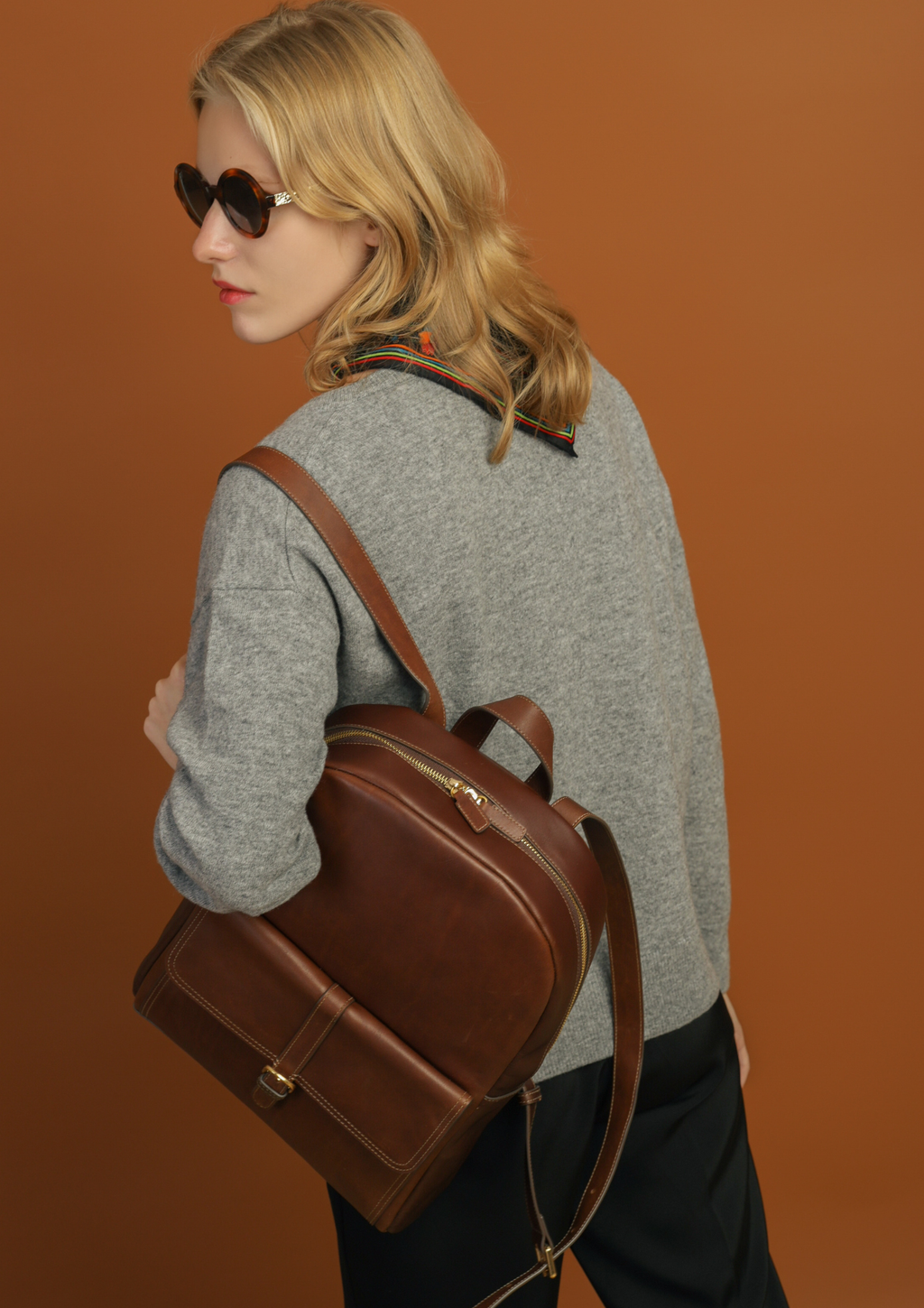 #color_dark-brown