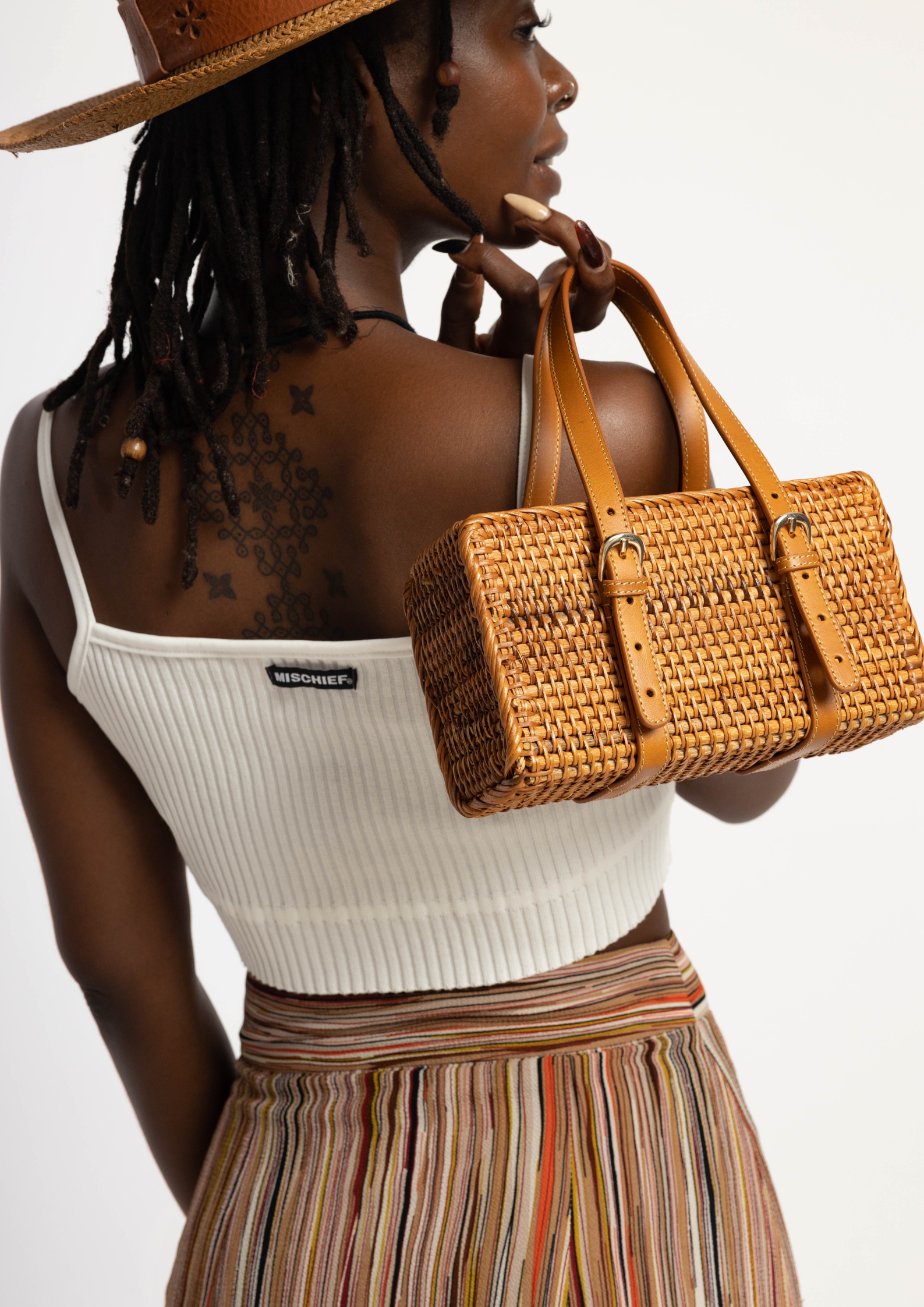NEYUH FUSION RATTAN RECTANGULAR WITH BUCKLES