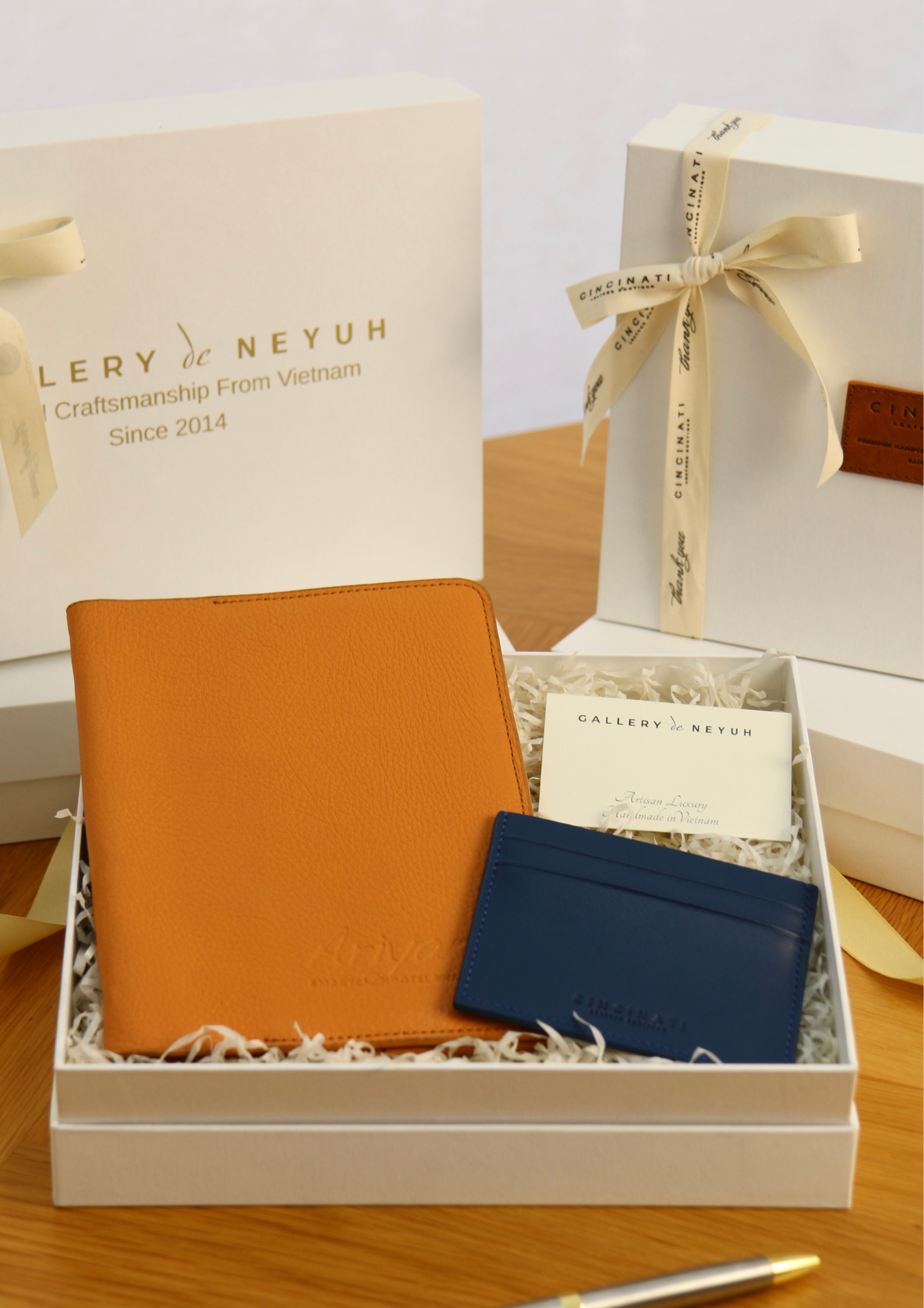 SET #4 - NOTEBOOK  & SLIM CARD WALLET