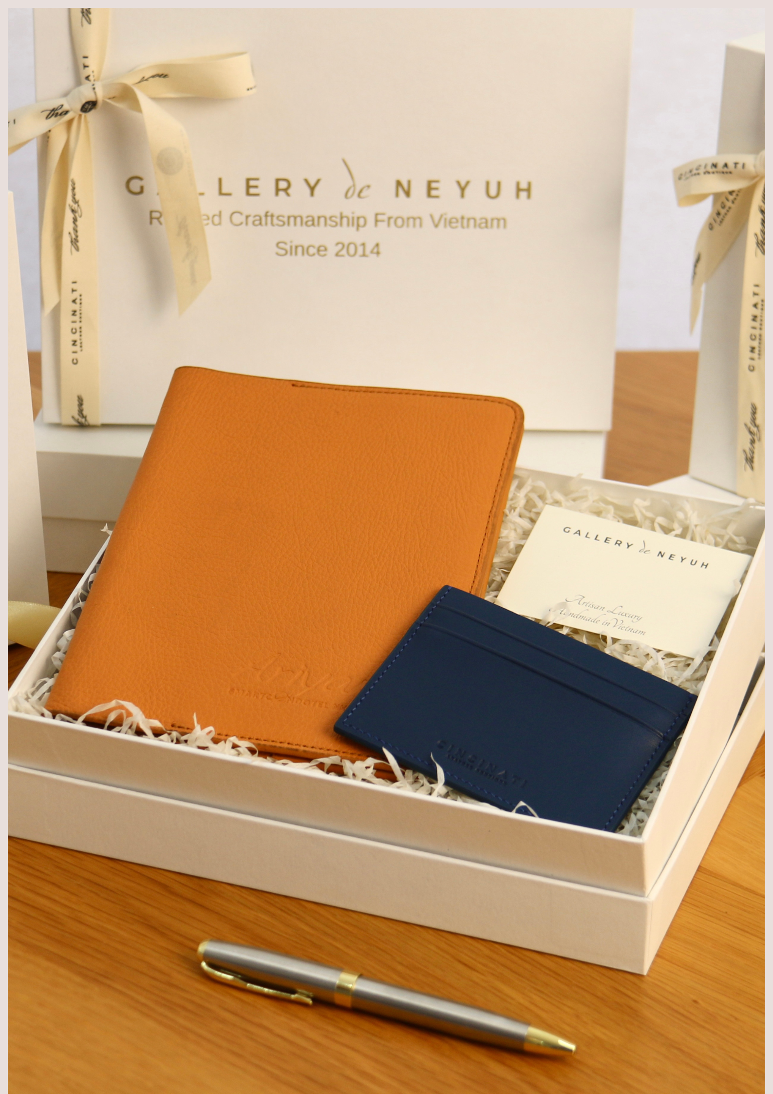SET #4 - NOTEBOOK  & SLIM CARD WALLET