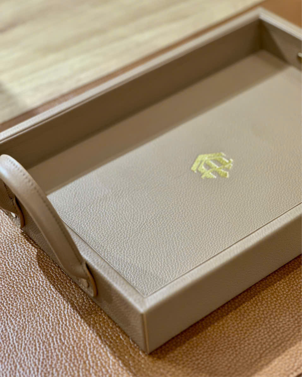 NICOLAS RECTANGULAR LEATHER TRAY