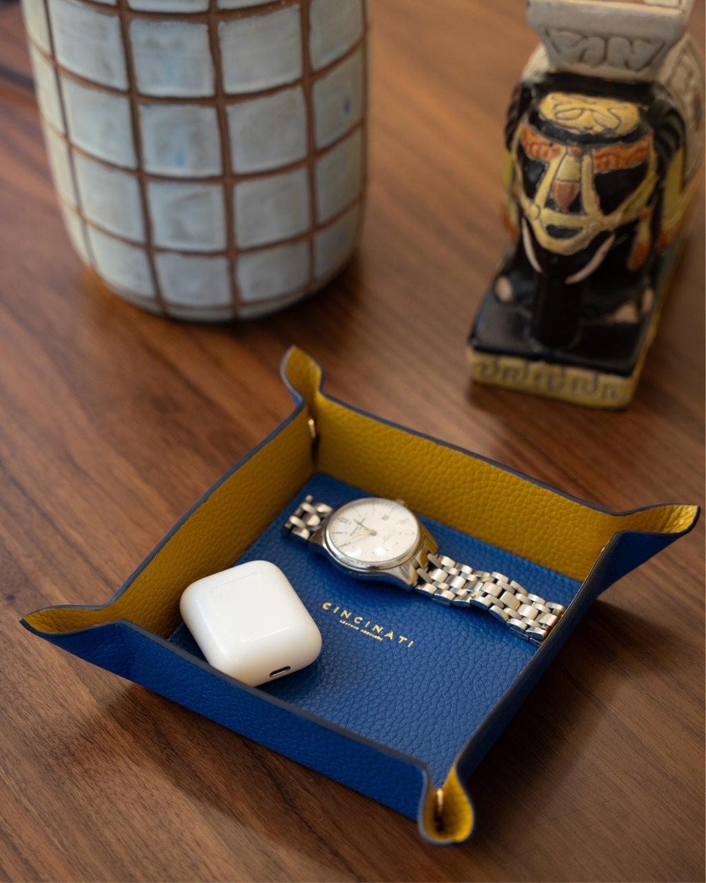 SQUARE LEATHER VALET TRAY WITH CORNER SNAP